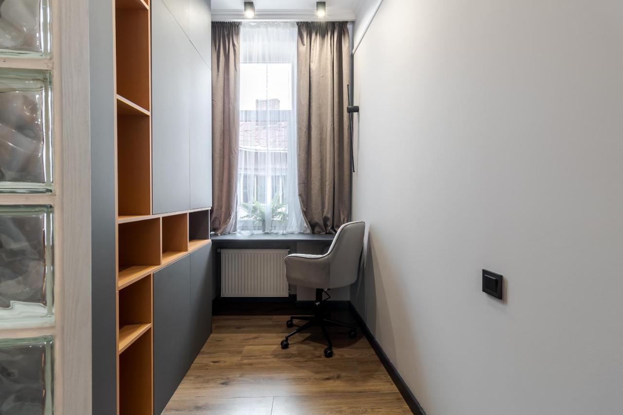 Modern Apartment Lviv Dış mekan fotoğraf